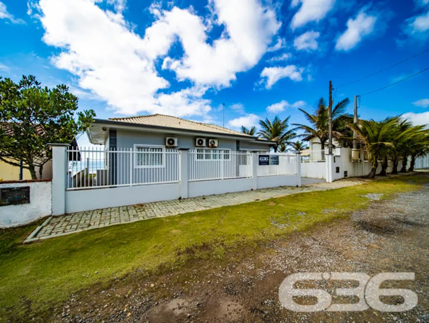 Foto 1 de Casa com 3 Quartos à venda, 120m² em Salinas, Balneário Barra do Sul