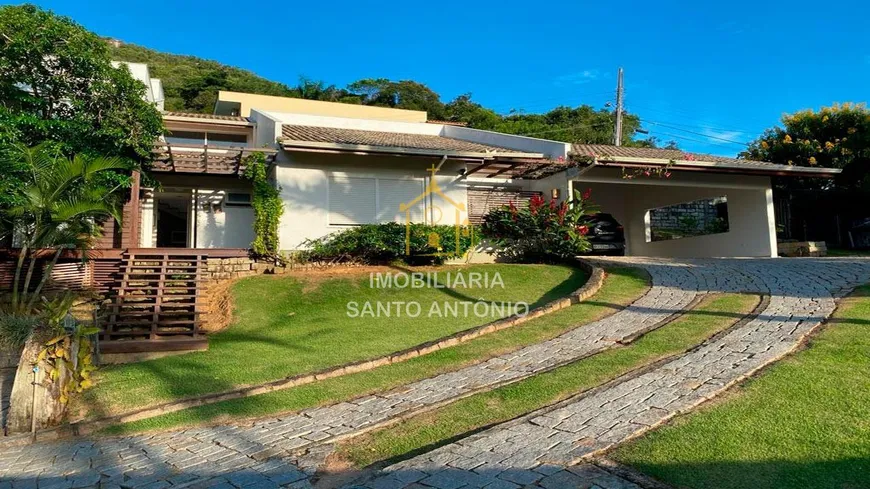 Foto 1 de Casa com 4 Quartos à venda, 280m² em Sambaqui, Florianópolis