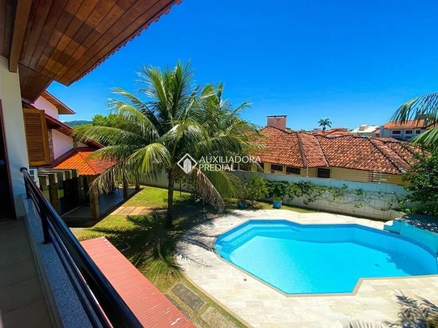 Foto 1 de Casa com 3 Quartos à venda, 412m² em Santa Mônica, Florianópolis