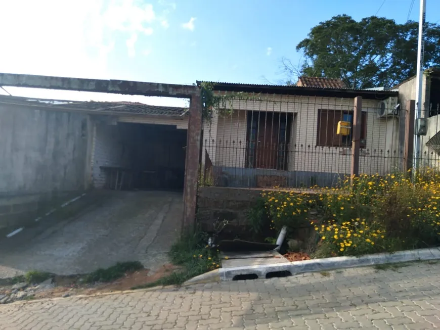 Foto 1 de Casa com 2 Quartos à venda, 199m² em Fiuza, Viamão