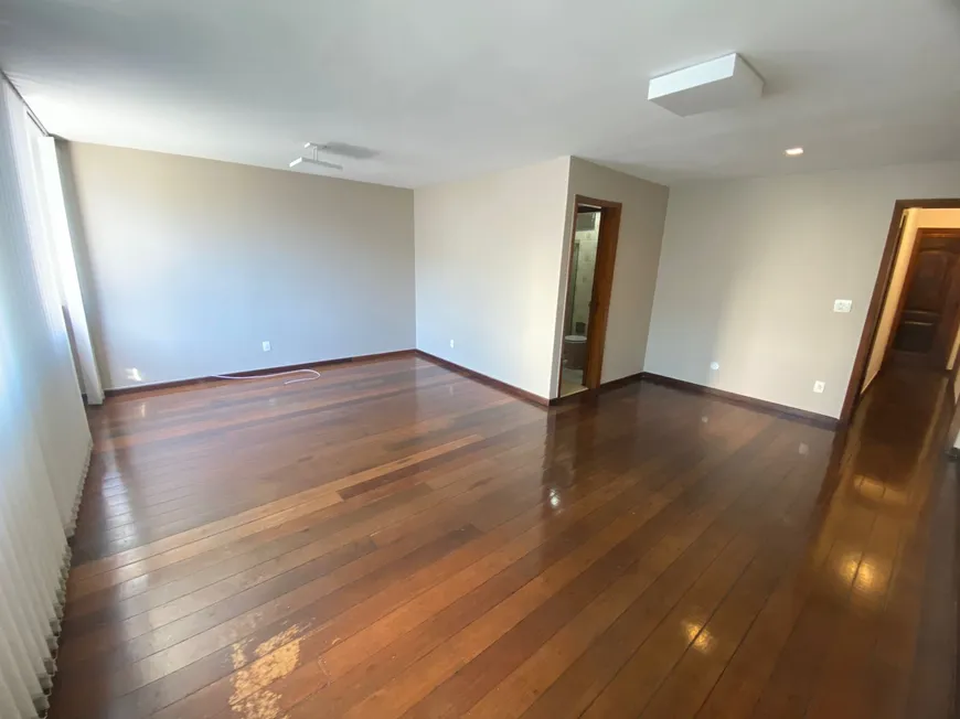 Foto 1 de Apartamento com 2 Quartos à venda, 100m² em Copacabana, Rio de Janeiro