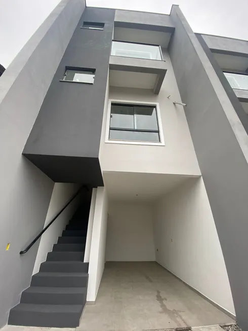 Foto 1 de Casa de Condomínio com 3 Quartos à venda, 125m² em Petrópolis, Joinville
