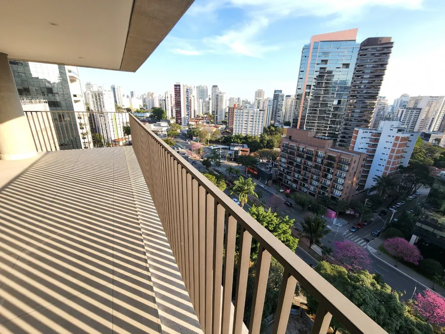 Foto 1 de Apartamento com 3 Quartos à venda, 231m² em Vila Olímpia, São Paulo