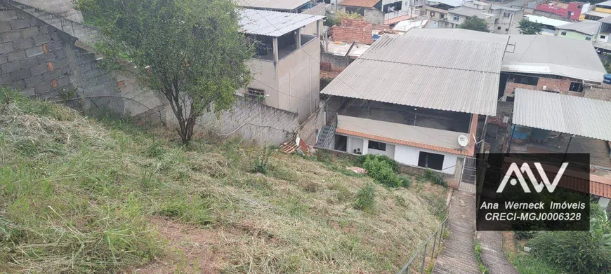 Foto 1 de Casa com 3 Quartos à venda, 85m² em Nova Era, Juiz de Fora