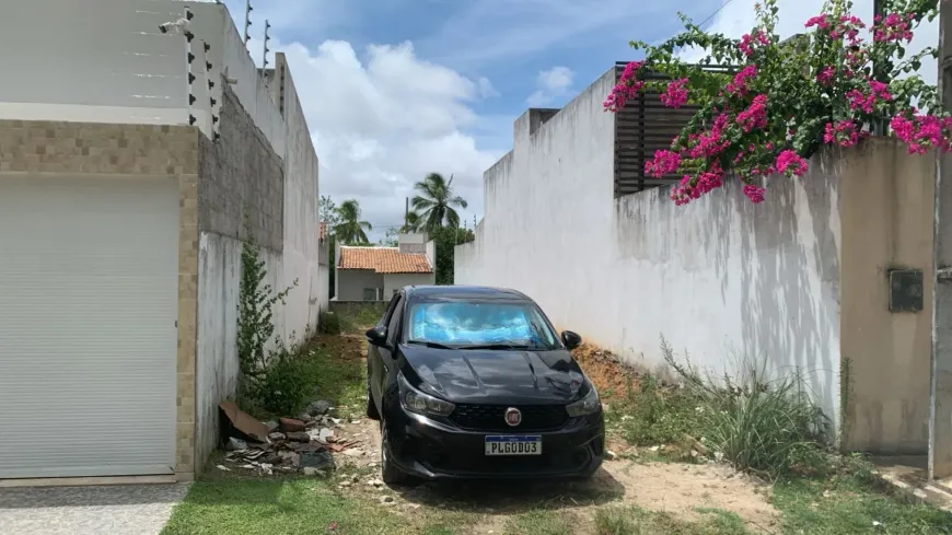 Foto 1 de Lote/Terreno com 1 Quarto à venda, 125m² em Jabotiana, Aracaju