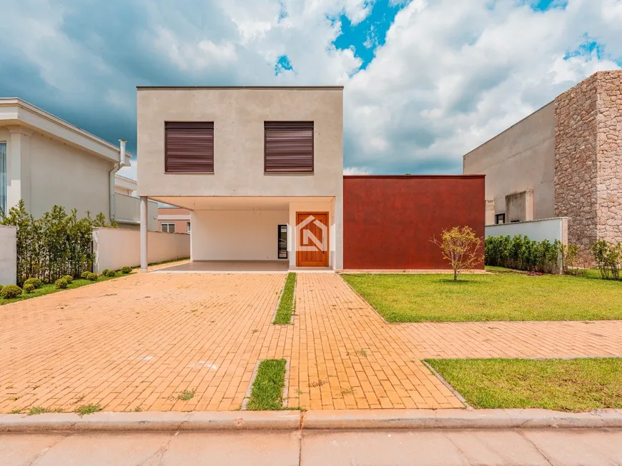 Foto 1 de Casa de Condomínio com 4 Quartos para venda ou aluguel, 332m² em Granja Viana, Carapicuíba