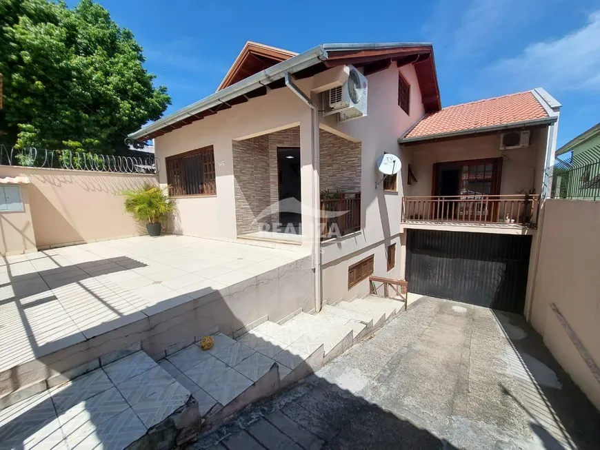 Foto 1 de Casa com 2 Quartos à venda, 237m² em Viamópolis, Viamão