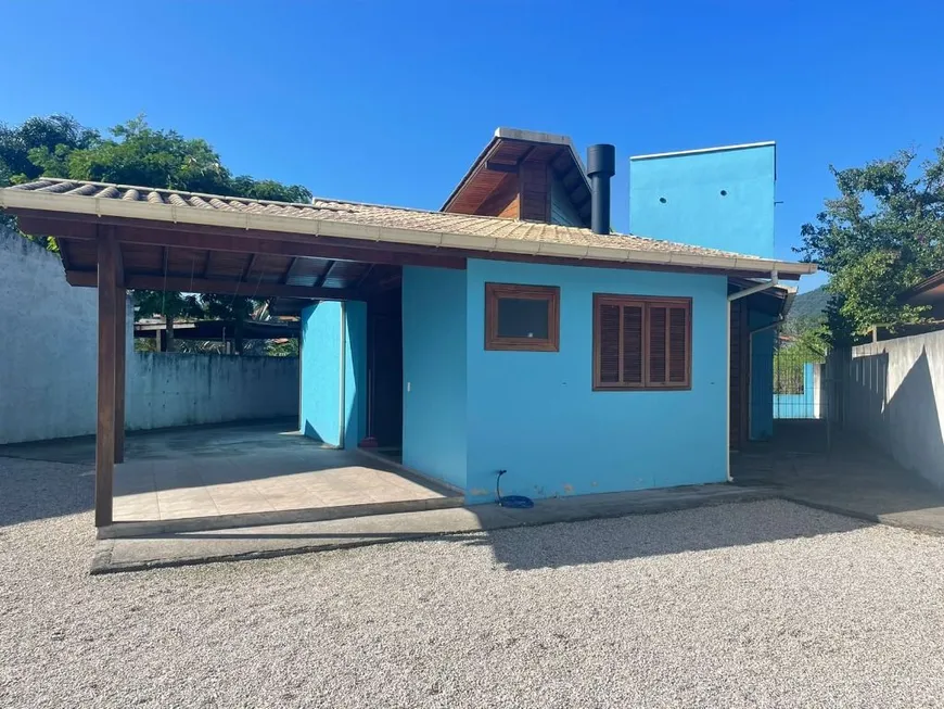 Foto 1 de Casa com 3 Quartos à venda, 180m² em Cacupé, Florianópolis