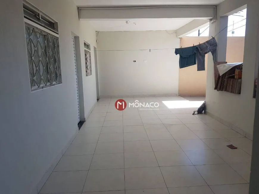 Foto 1 de Casa com 1 Quarto para alugar, 40m² em Leonor, Londrina