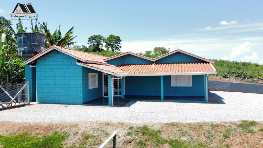 Foto 1 de Fazenda/Sítio com 2 Quartos à venda, 130m² em Zona Rural, Pinhalzinho