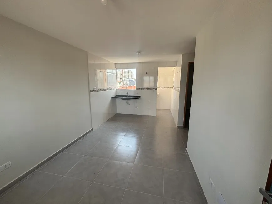 Foto 1 de Apartamento com 2 Quartos para alugar, 40m² em Parque Maria Luiza, São Paulo