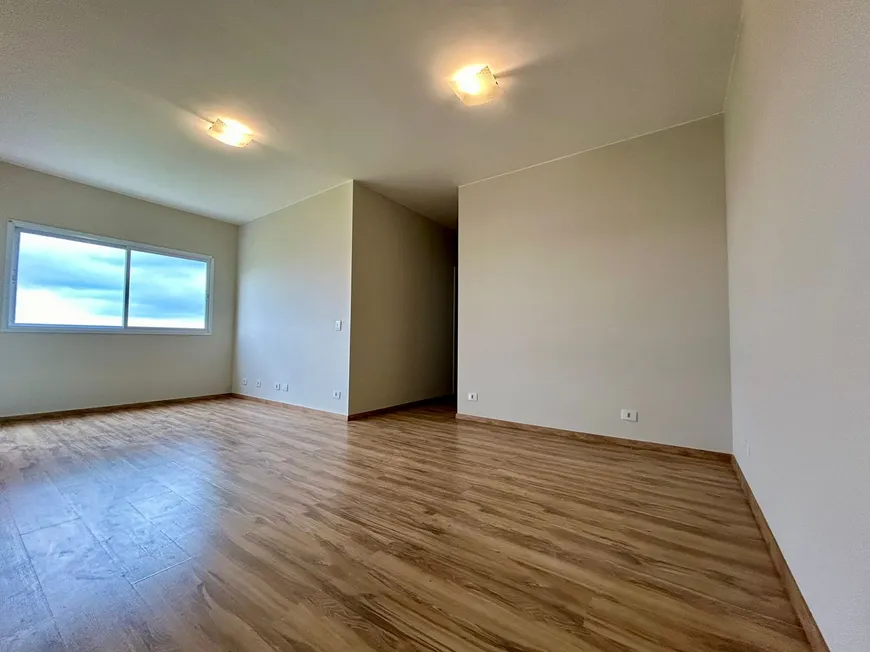 Foto 1 de Apartamento com 3 Quartos para alugar, 80m² em BAIRRO PINHEIRINHO, Vinhedo