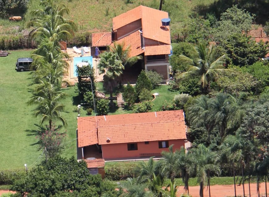 Foto 1 de Fazenda/Sítio com 6 Quartos à venda, 5000m² em Chacaras Vargem Bonita II, Senador Canedo