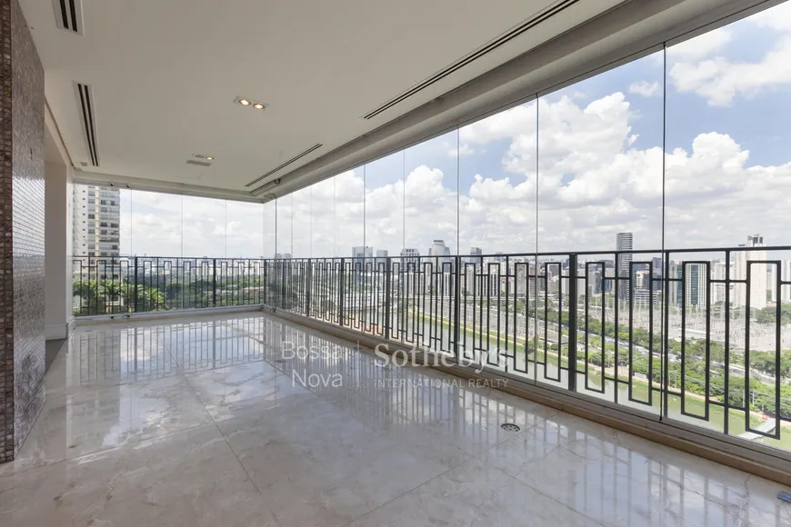 Foto 1 de Apartamento com 2 Quartos para venda ou aluguel, 237m² em Cidade Jardim, São Paulo