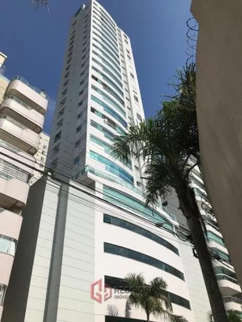 Foto 1 de Apartamento com 3 Quartos à venda, 237m² em Centro, Balneário Camboriú