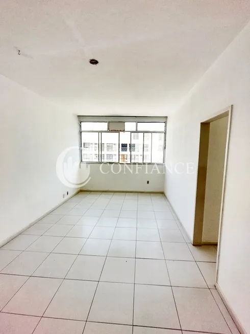 Foto 1 de Apartamento com 3 Quartos à venda, 100m² em Laranjeiras, Rio de Janeiro