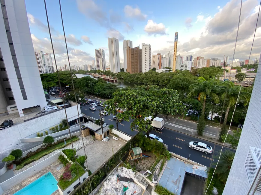 Foto 1 de Apartamento com 3 Quartos à venda, 136m² em Madalena, Recife