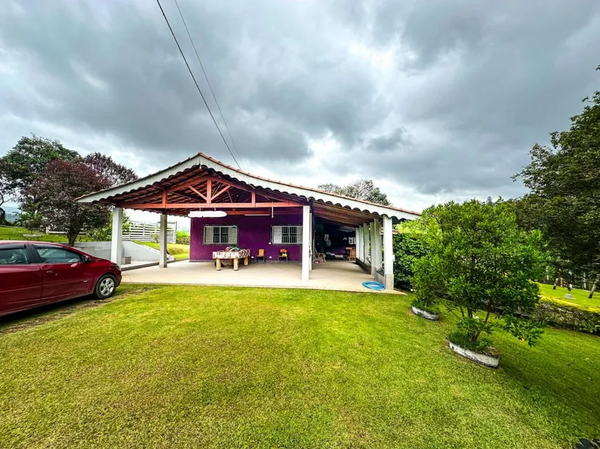 Foto 1 de Fazenda/Sítio com 3 Quartos à venda, 2350m² em Centro, Socorro