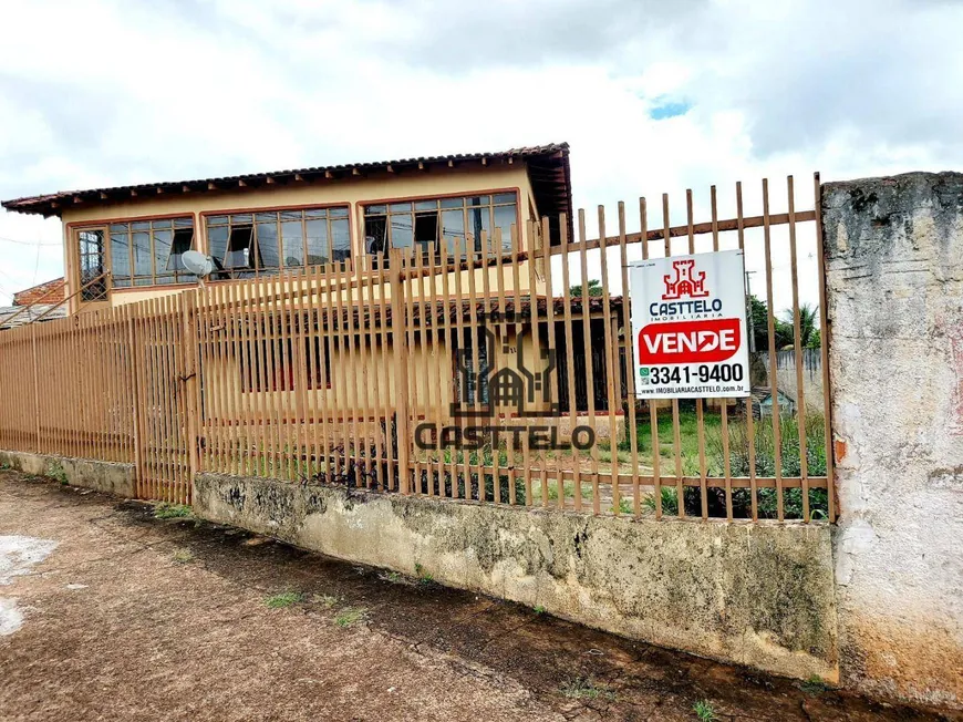 Foto 1 de Sobrado com 4 Quartos à venda, 311m² em California, Londrina