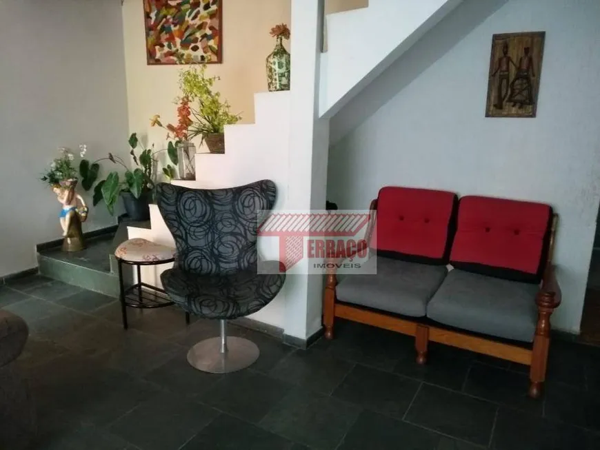 Foto 1 de Casa com 2 Quartos à venda, 140m² em Vila Bela Vista, Santo André