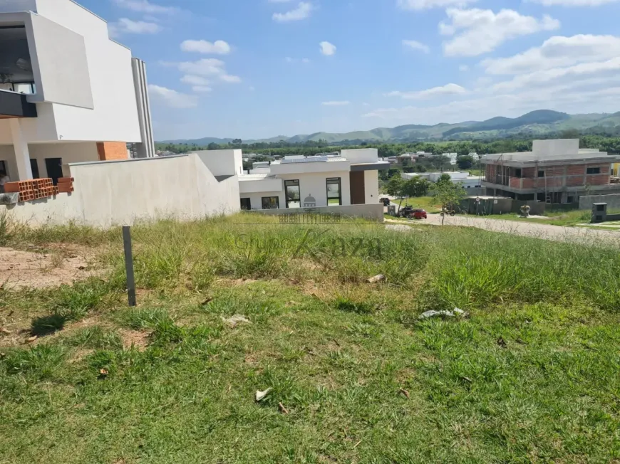 Foto 1 de Lote/Terreno à venda, 667m² em Urbanova, São José dos Campos