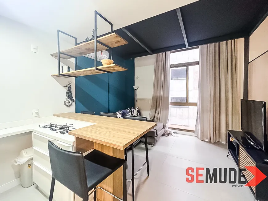 Foto 1 de Apartamento com 1 Quarto à venda, 40m² em Carvoeira, Florianópolis