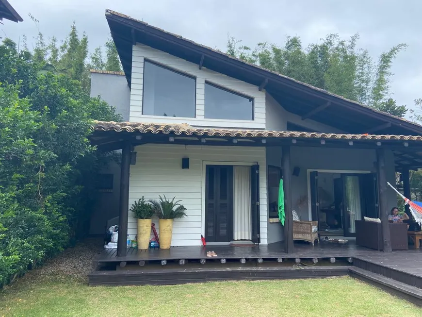 Foto 1 de Casa de Condomínio com 3 Quartos à venda, 375m² em Praia do Rosa, Garopaba