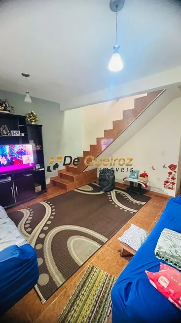 Foto 1 de Casa com 3 Quartos à venda, 132m² em Jardim Myrna, São Paulo