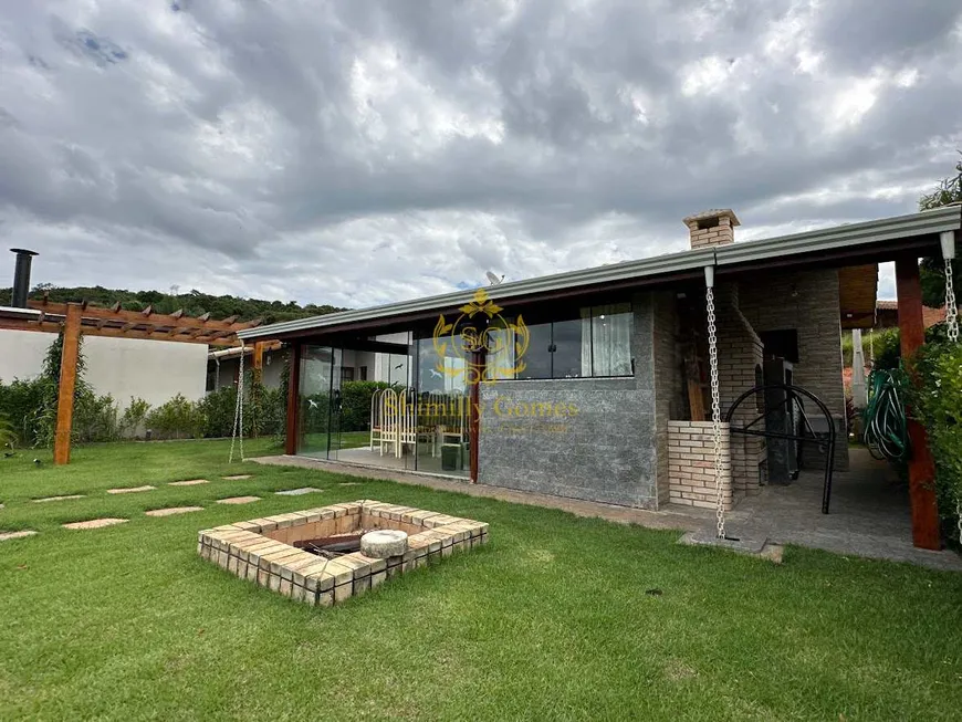 Foto 1 de Fazenda/Sítio com 2 Quartos à venda, 220m² em Chácaras Berro D água, Itu