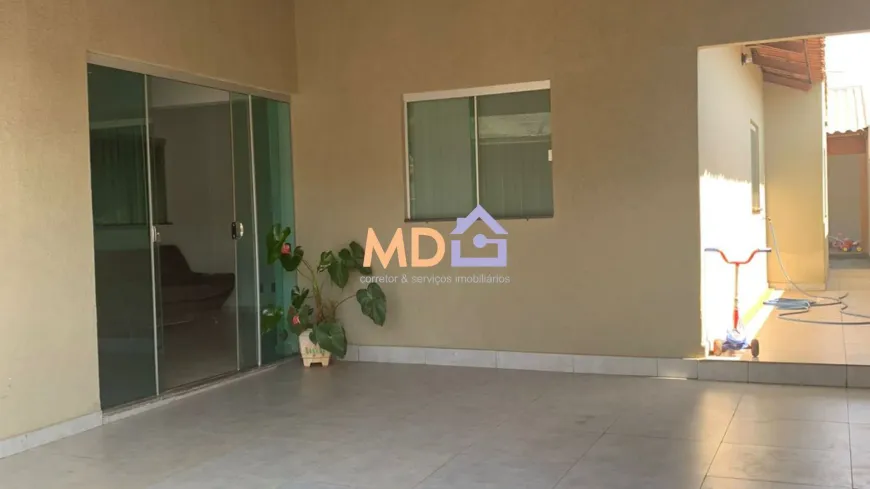 Foto 1 de Casa com 3 Quartos à venda, 180m² em Taiaman, Uberlândia