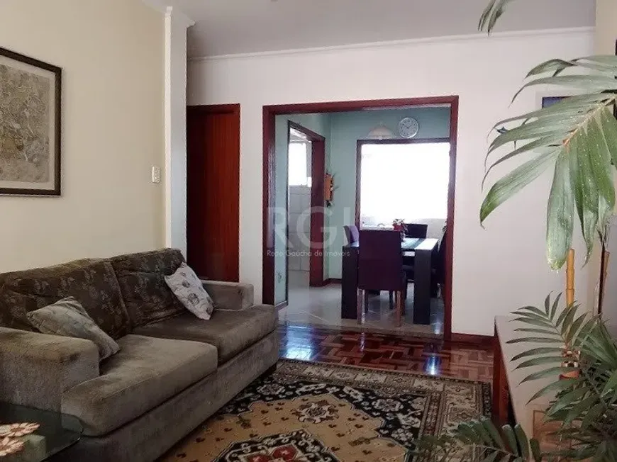 Foto 1 de Apartamento com 4 Quartos à venda, 89m² em Menino Deus, Porto Alegre