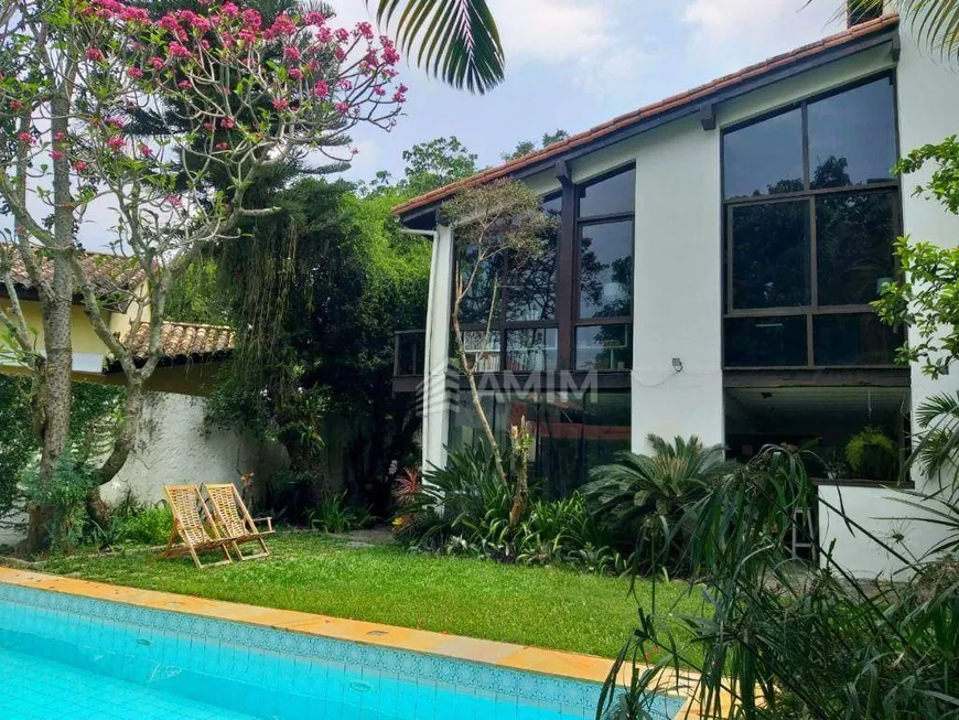 Foto 1 de Casa com 5 Quartos à venda, 450m² em Jardim Botânico, Rio de Janeiro