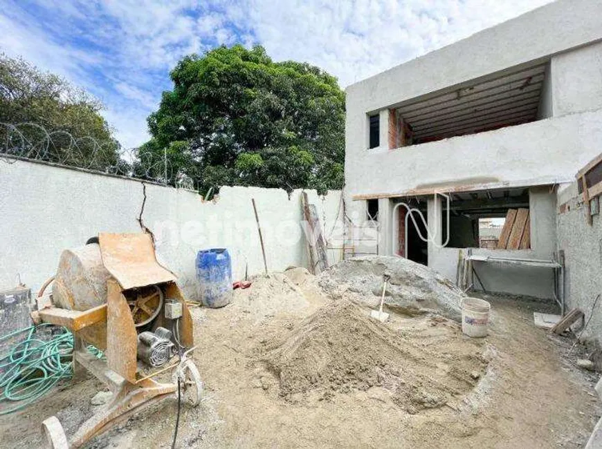 Foto 1 de Casa com 3 Quartos à venda, 121m² em Santa Branca, Belo Horizonte