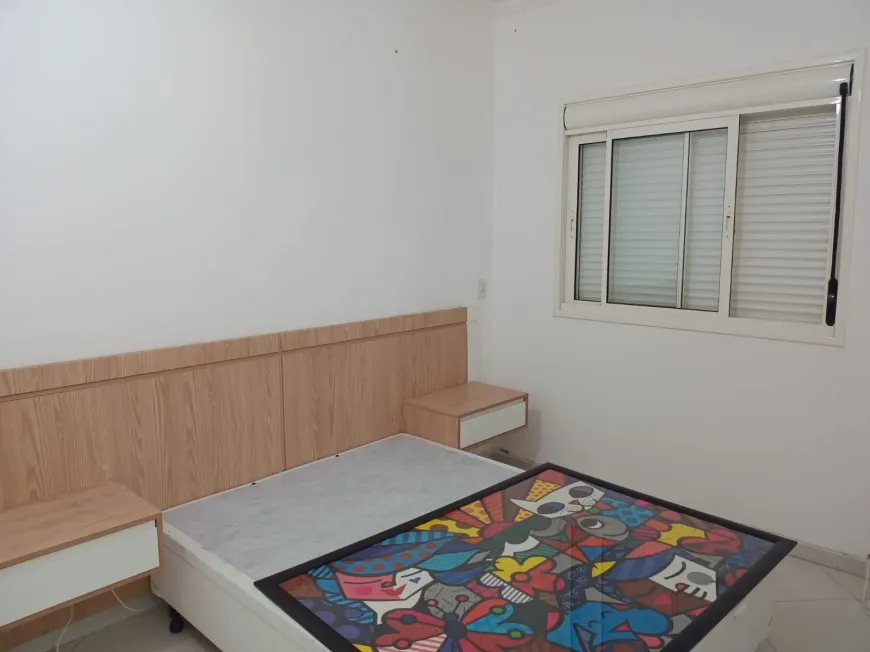 Foto 1 de Apartamento com 2 Quartos para alugar, 76m² em Jardim Tupanci, Barueri