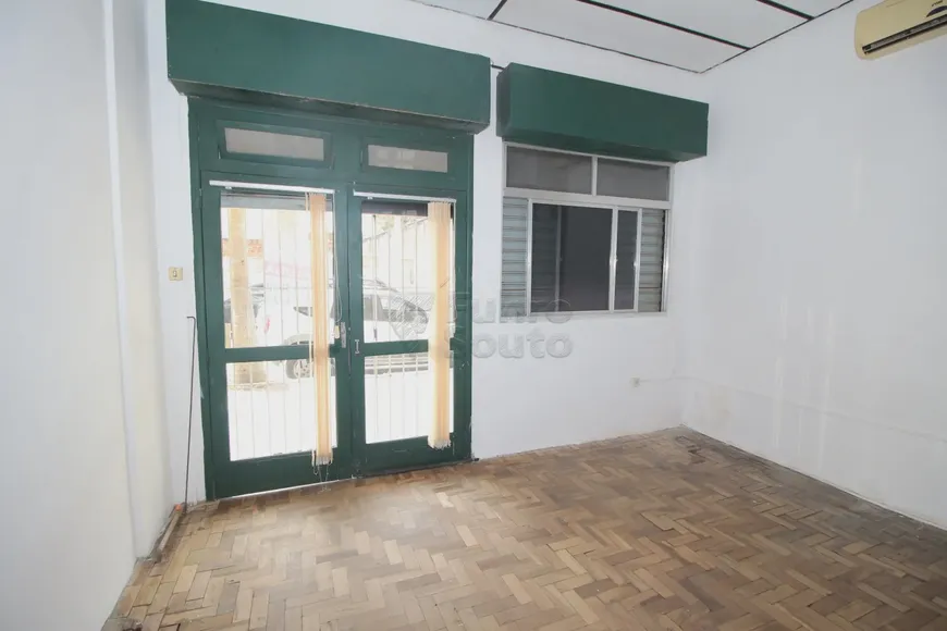 Foto 1 de Sala Comercial para alugar, 44m² em Centro, Pelotas