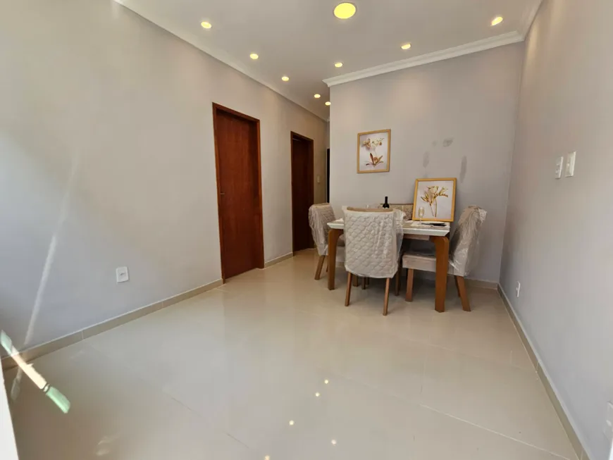 Foto 1 de Casa com 2 Quartos à venda, 60m² em Centro, Nilópolis