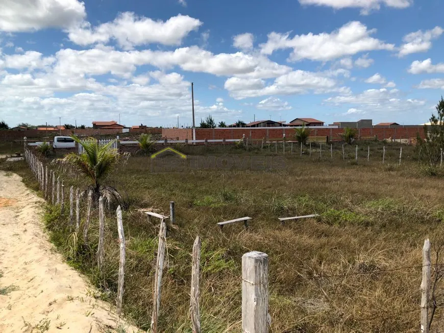 Foto 1 de Lote/Terreno à venda, 900m² em Praia Peito de Moça, Luís Correia