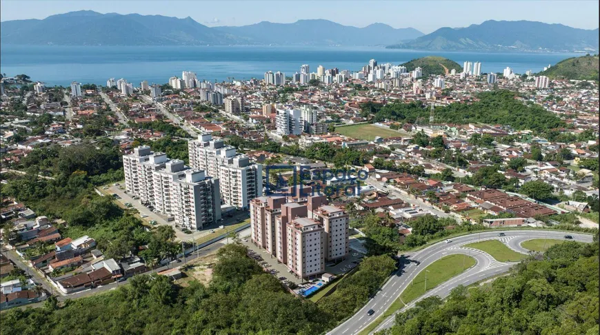 Foto 1 de Cobertura com 3 Quartos à venda, 122m² em Martim de Sa, Caraguatatuba