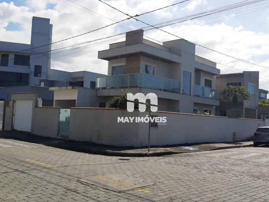 Foto 1 de Casa com 4 Quartos à venda, 270m² em Meia Praia, Navegantes