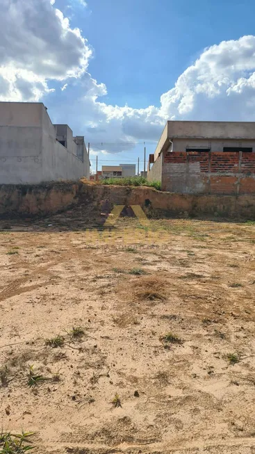 Foto 1 de Lote/Terreno à venda, 200m² em Residencial Vila dos Eucaliptos, Salto