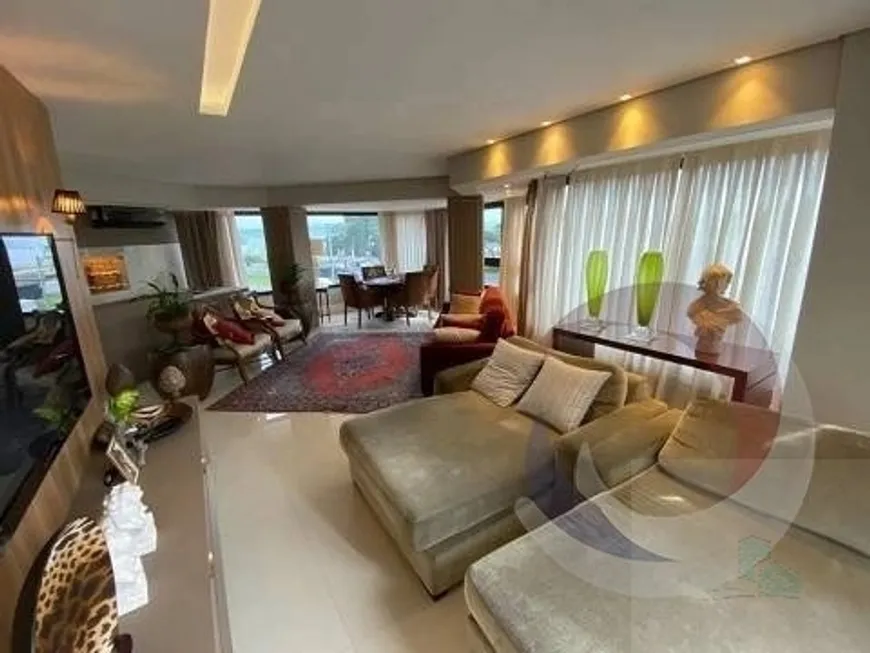 Foto 1 de Apartamento com 3 Quartos à venda, 157m² em Beira Mar, Florianópolis