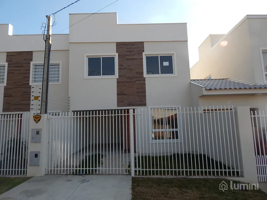 Foto 1 de Sobrado com 3 Quartos à venda, 101m² em Uvaranas, Ponta Grossa