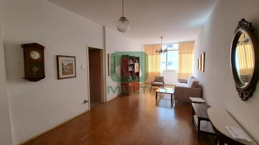 Foto 1 de Apartamento com 4 Quartos à venda, 166m² em Centro, Uberlândia