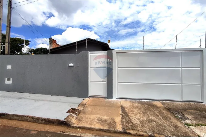 Foto 1 de Casa com 2 Quartos à venda, 76m² em Jardim Santa Cruz, Mogi Guaçu