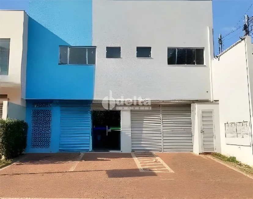 Foto 1 de Sala Comercial para alugar, 50m² em Presidente Roosevelt, Uberlândia