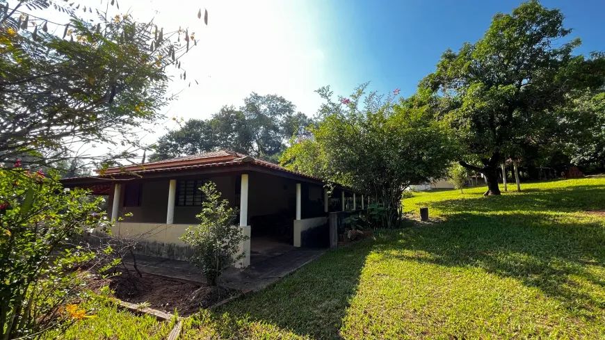 Foto 1 de Fazenda/Sítio com 3 Quartos à venda, 300m² em Area Rural de Brotas, Brotas