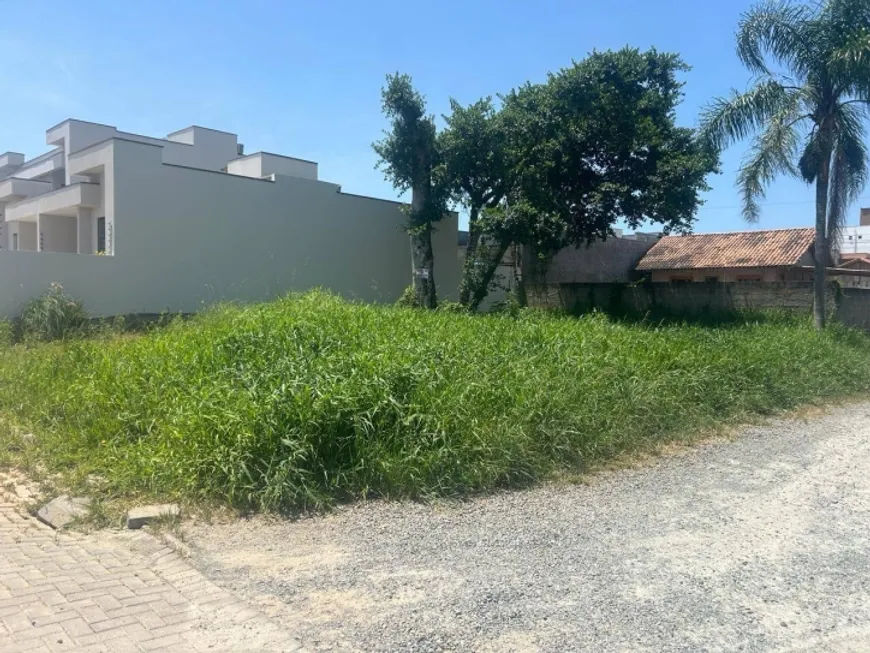 Foto 1 de Lote/Terreno à venda, 250m² em Itacolomi, Balneário Piçarras