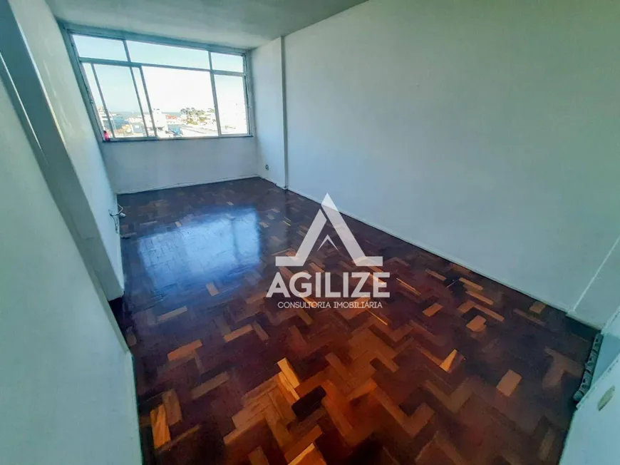 Foto 1 de Apartamento com 3 Quartos à venda, 72m² em Centro, Macaé