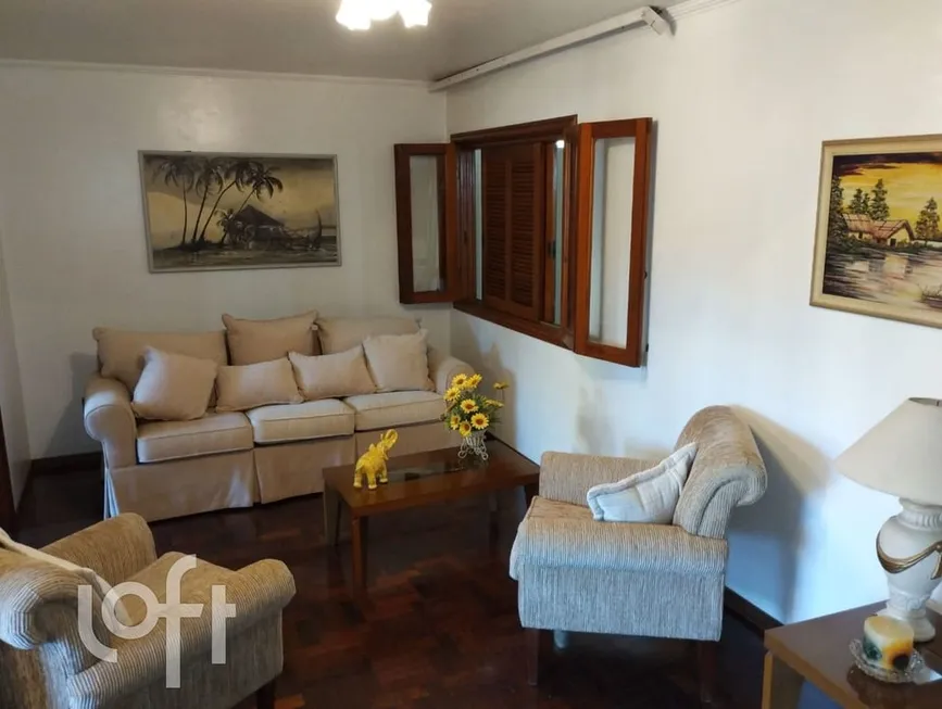 Foto 1 de Casa com 3 Quartos à venda, 292m² em Vila Ipiranga, Porto Alegre