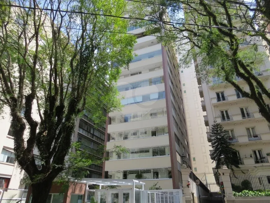Foto 1 de Apartamento com 3 Quartos para venda ou aluguel, 262m² em Higienópolis, São Paulo